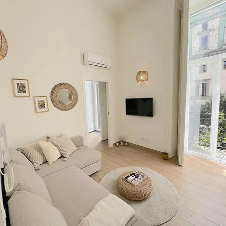 Unihome Apartman