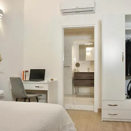 Unihome Apartman